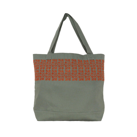 4 SHADES ON GRAY KEFFIYEH