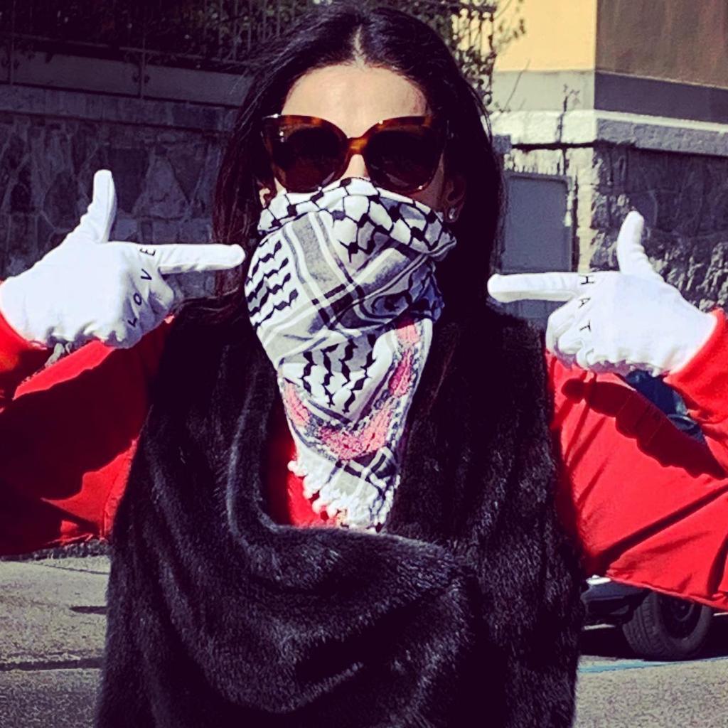 Keffiyeh being worn as face masks: is it safe?