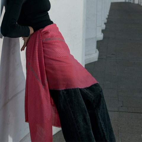 BLUE LINEN SHAWL GRAY WAVES