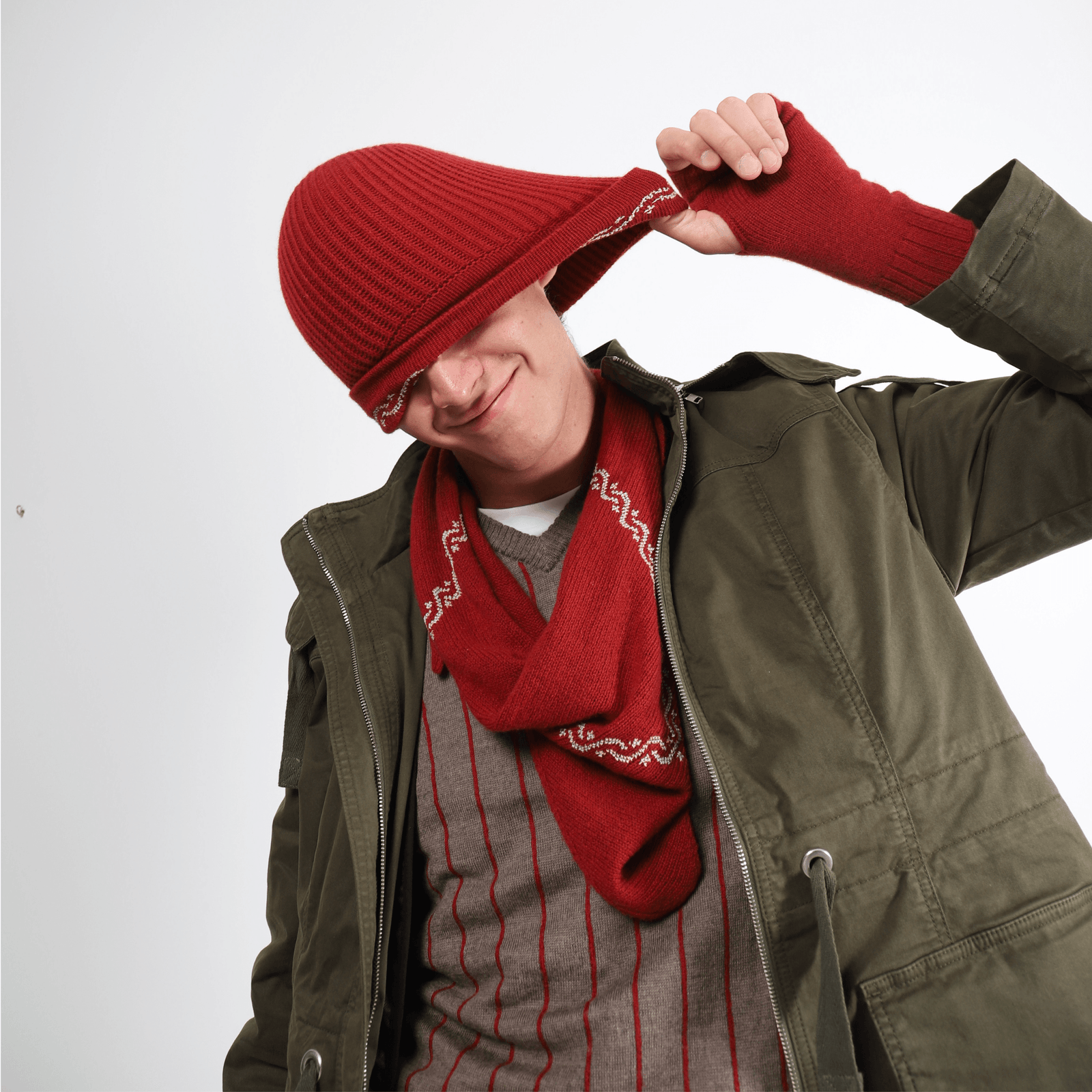 Triangle 2025 cashmere scarf