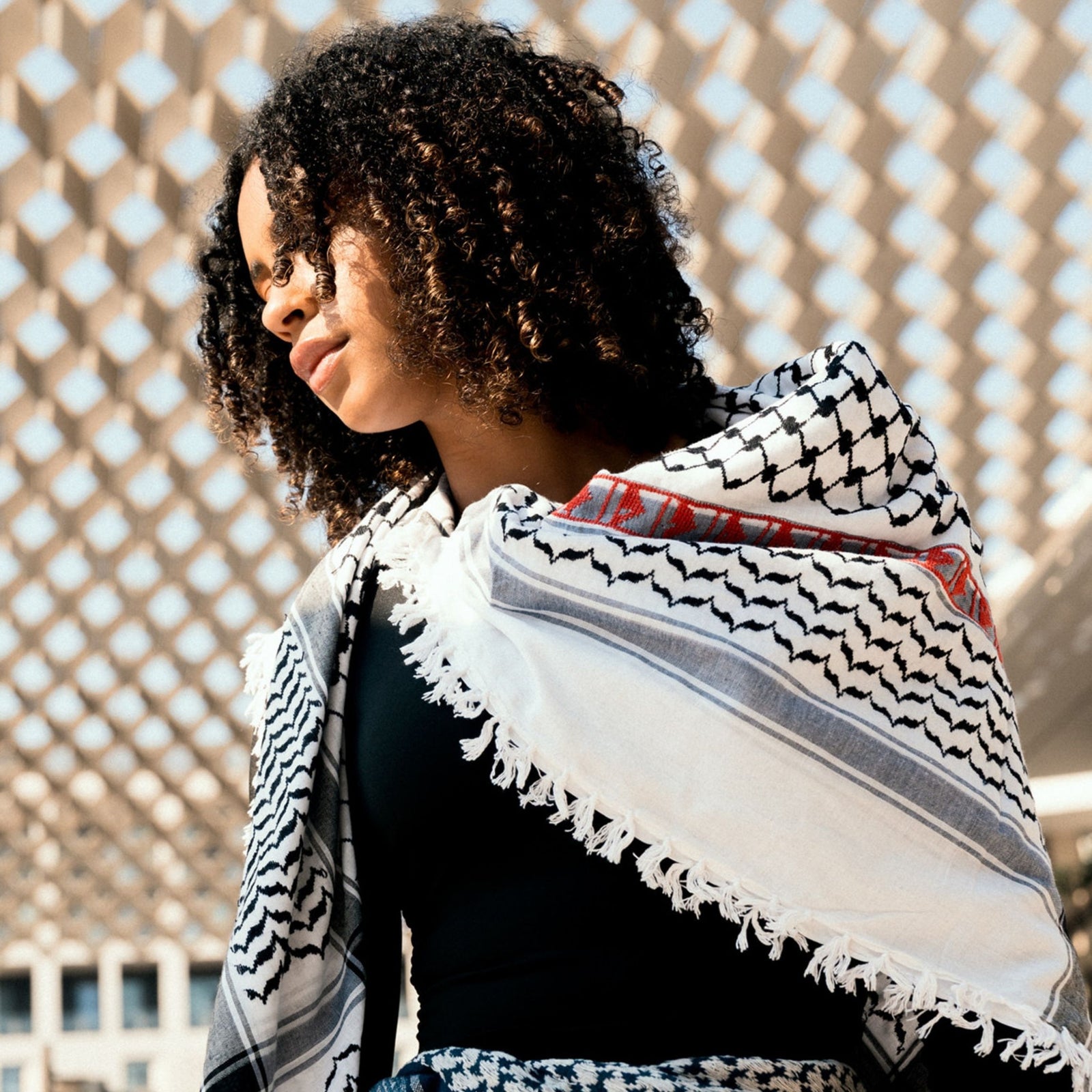 BLACK & WHITE MAKATEEB (MESSAGES) COTTON KEFFIYEH