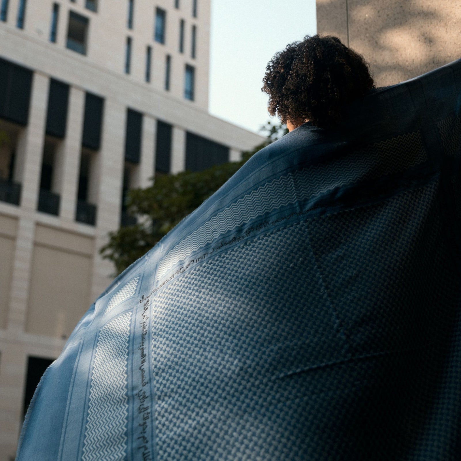 BLUE MERINO WOOL & SILK IBN BATTUTA KEFFIYEH