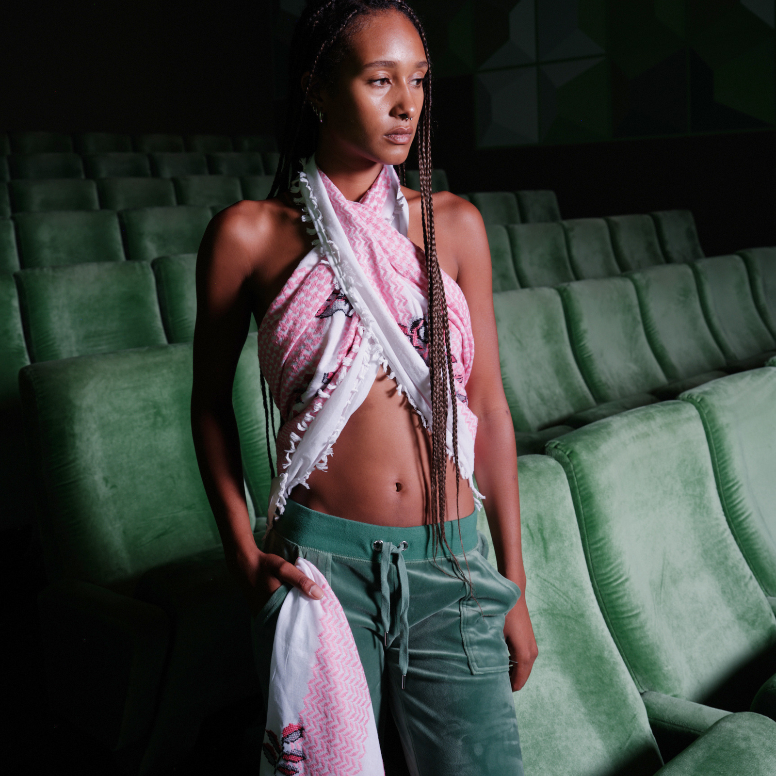 PINK & WHITE ROSE COTTON KEFFIYEH