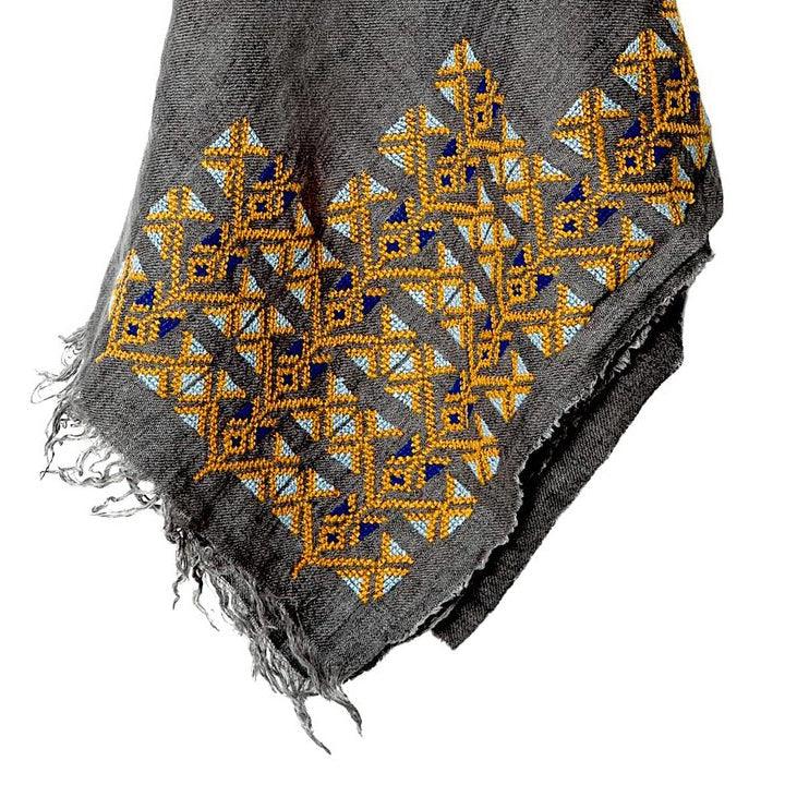 GRAY LINEN SHAWL - MADE51 X UNHCR Limited Edition